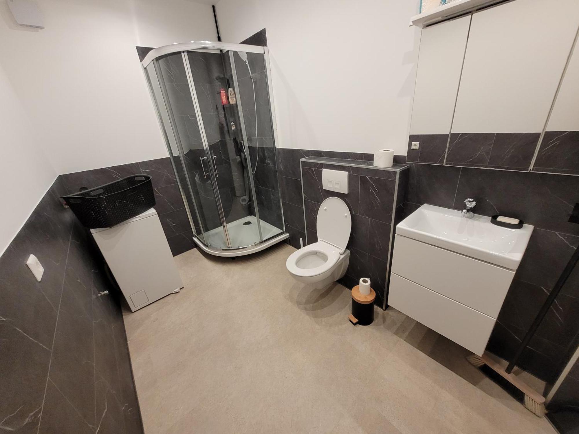 Schoene 3,5 Zimmer Handwerkerwohnung Free Parking Gute Lage Альбштадт Экстерьер фото